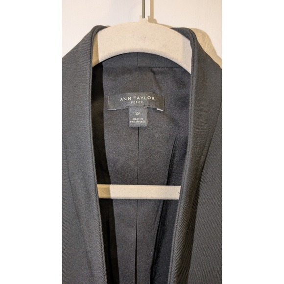 Ann Taylor Petite Cutaway Blazer Size 10P Black - Picture 3 of 6